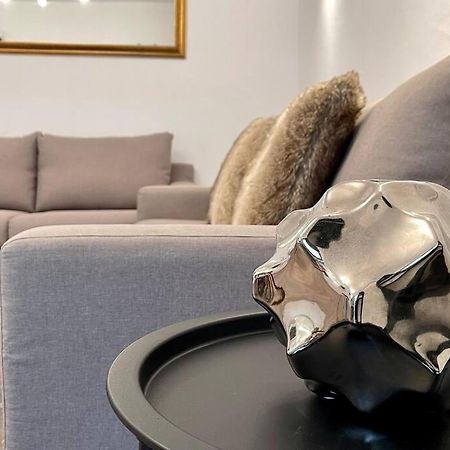 53° Bs Skanderbeg City Center Comfort ティラナ エクステリア 写真